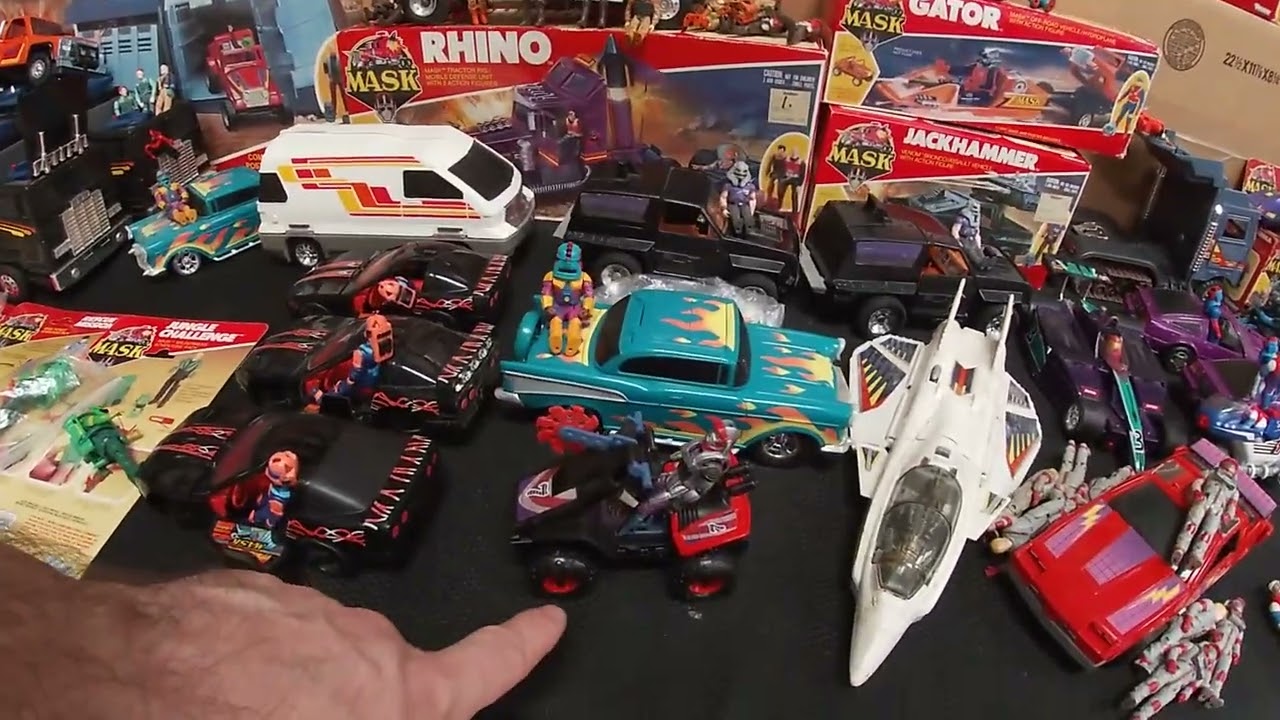 Looking Over a HUGE Vintage Kenner M.A.S.K. Mask Action Figure Collection