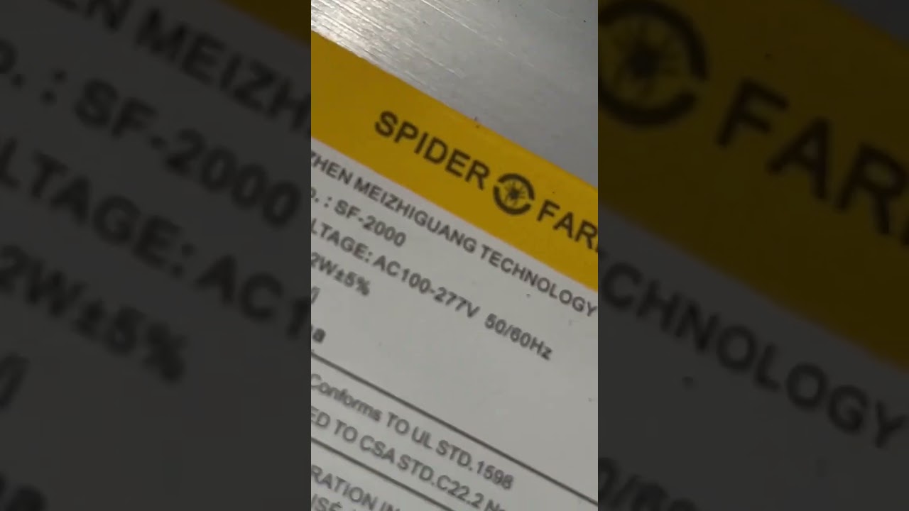 Spider Farmer SF2000 | The dazzling and warm light is shining on my girls