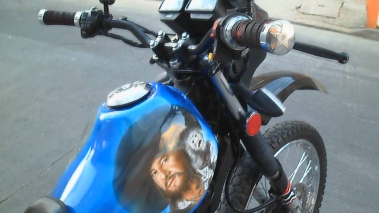 moto AKT 125