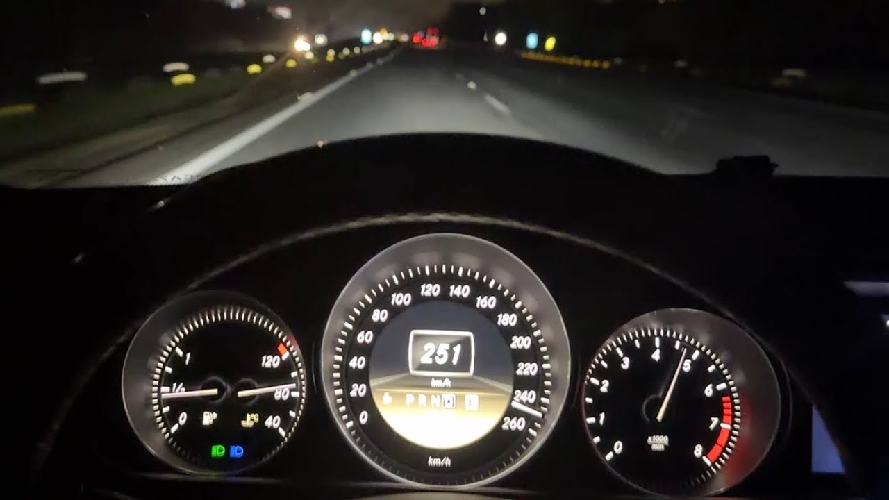 DESEMPENHO DA MERCEDES-BENZ C180 1.8 TURBO 2012