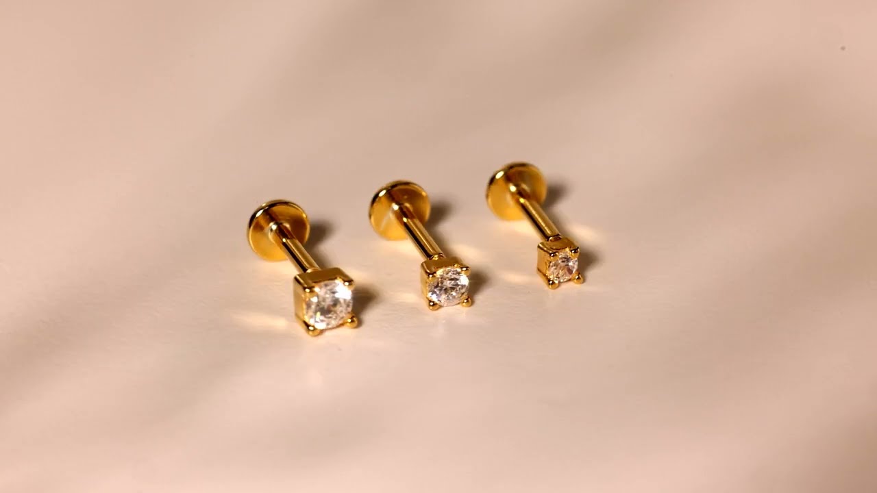 How to Wear Flat Back Earrings | Caitlyn Minimalist