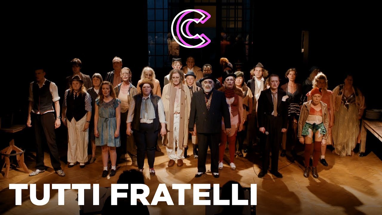 Reinhilde Decleir en haar theatergroep Tutti Fratelli