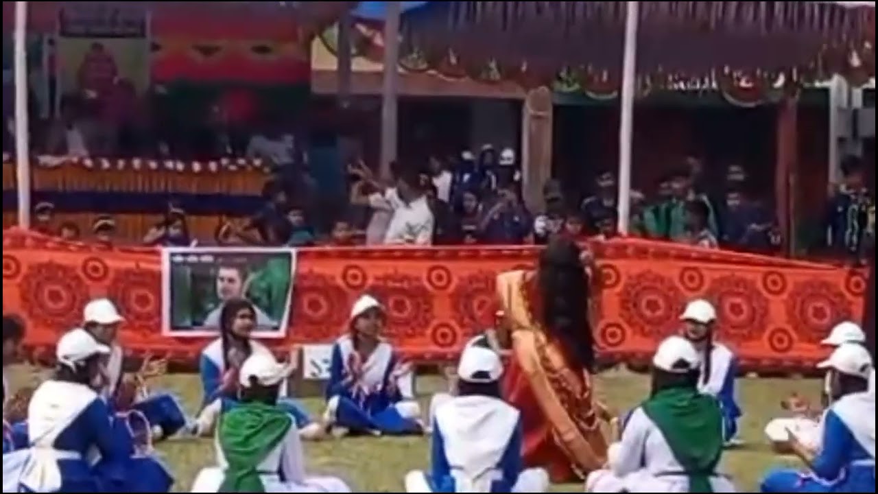 বিদ্যালয় মোদের বিদ্যালয়  এখানে সব্ভোতাই ফুল ফুটানো হয়
