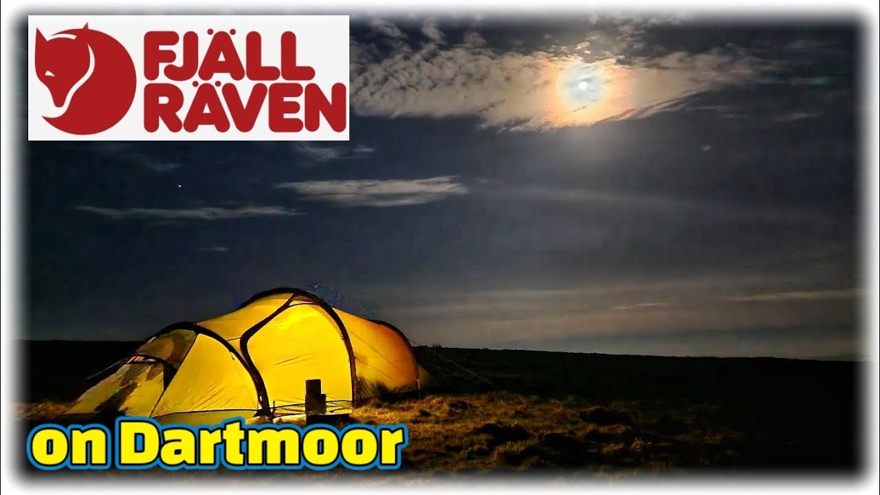Dartmoor in the Fjallraven Abisko 2 Shape with @wubenecl #wuben #klarus #fjallraven #wildcamping