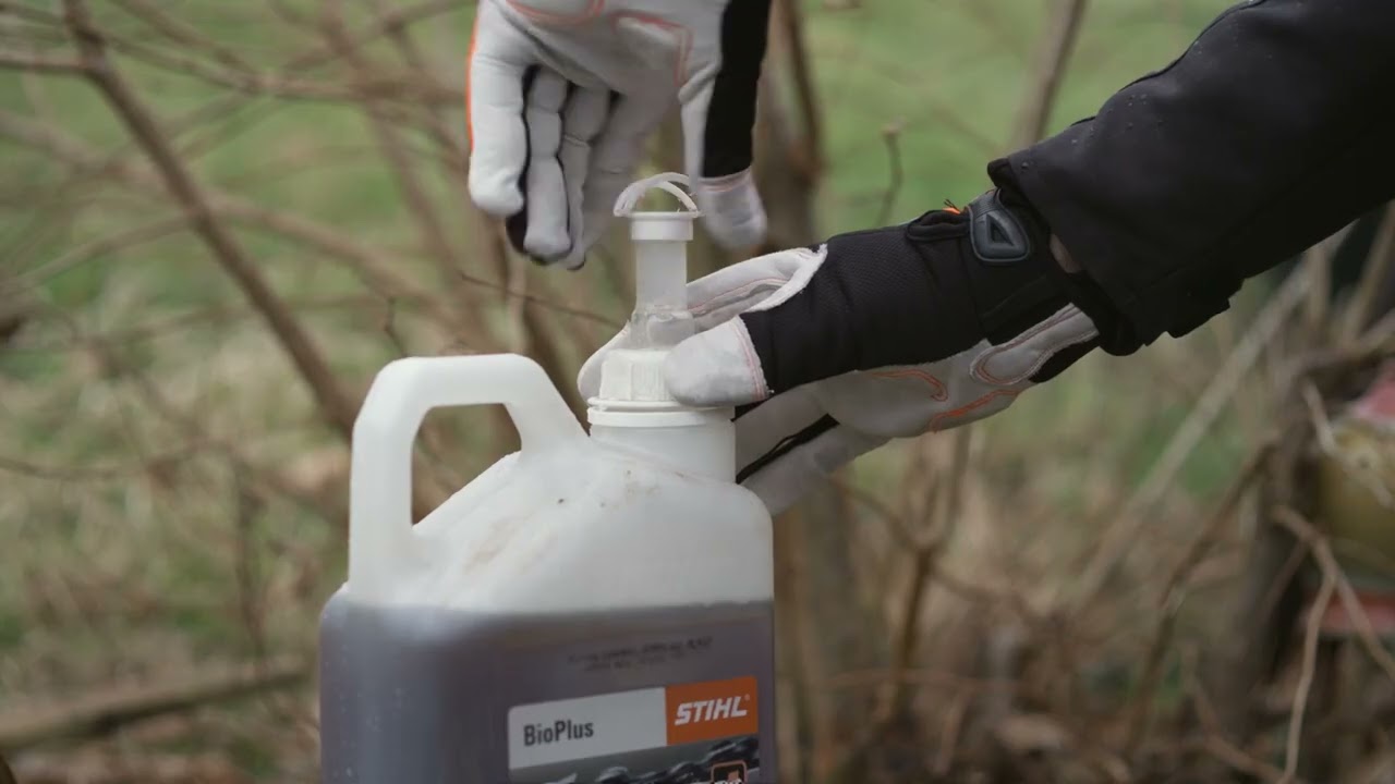 Zaagkettingolie bijvullen: STIHL MSE 141 ✅ | Tips van keizers.nu