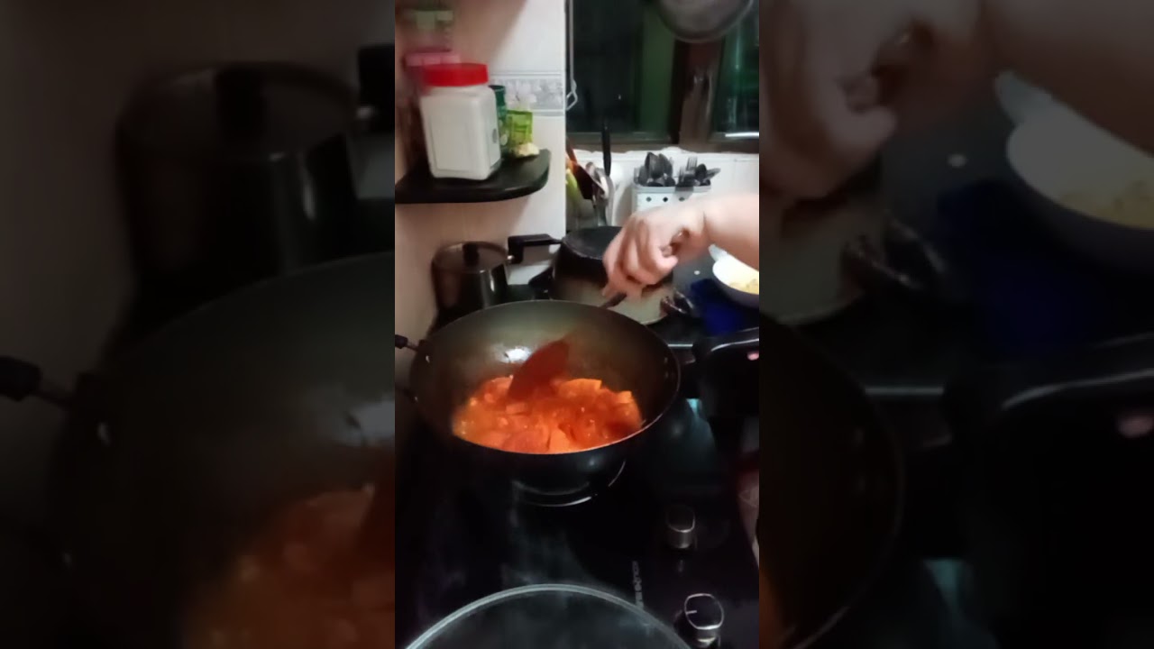 Tomato with egg