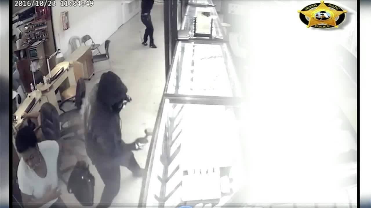 Jewelry store owner says thieves targeted 2 of his Miami-Dade County stores