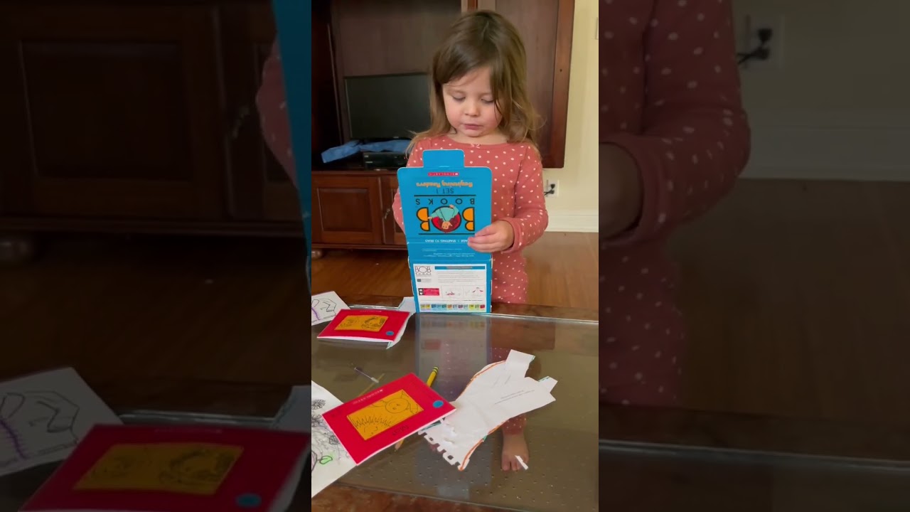 How we HOMESCHOOL our 3 year old *PRESCHOOL* edition📚👩&zwj;👧 #preschool #homeschool #shorts #fyp