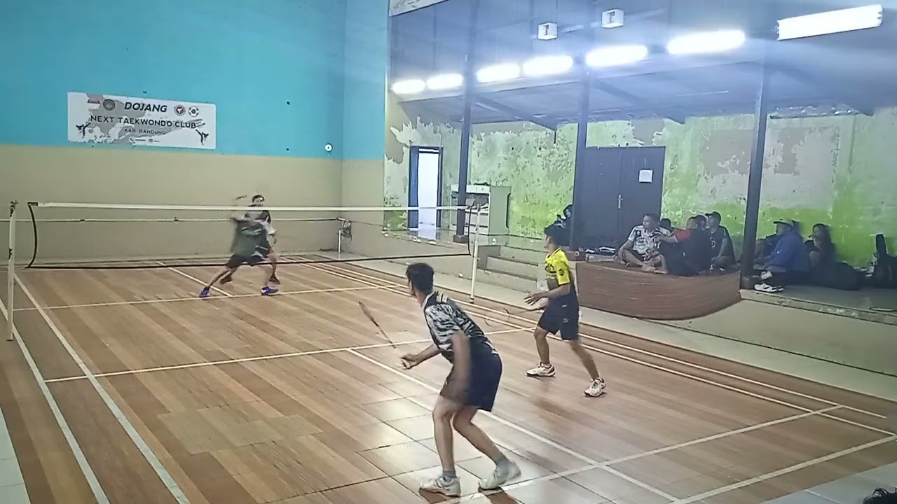 (P.ENGKOS/AGUS VS AGUS/ELAN) MABAR BADMINTON KOK KEDOT GOR PRINGGODANI MAPER