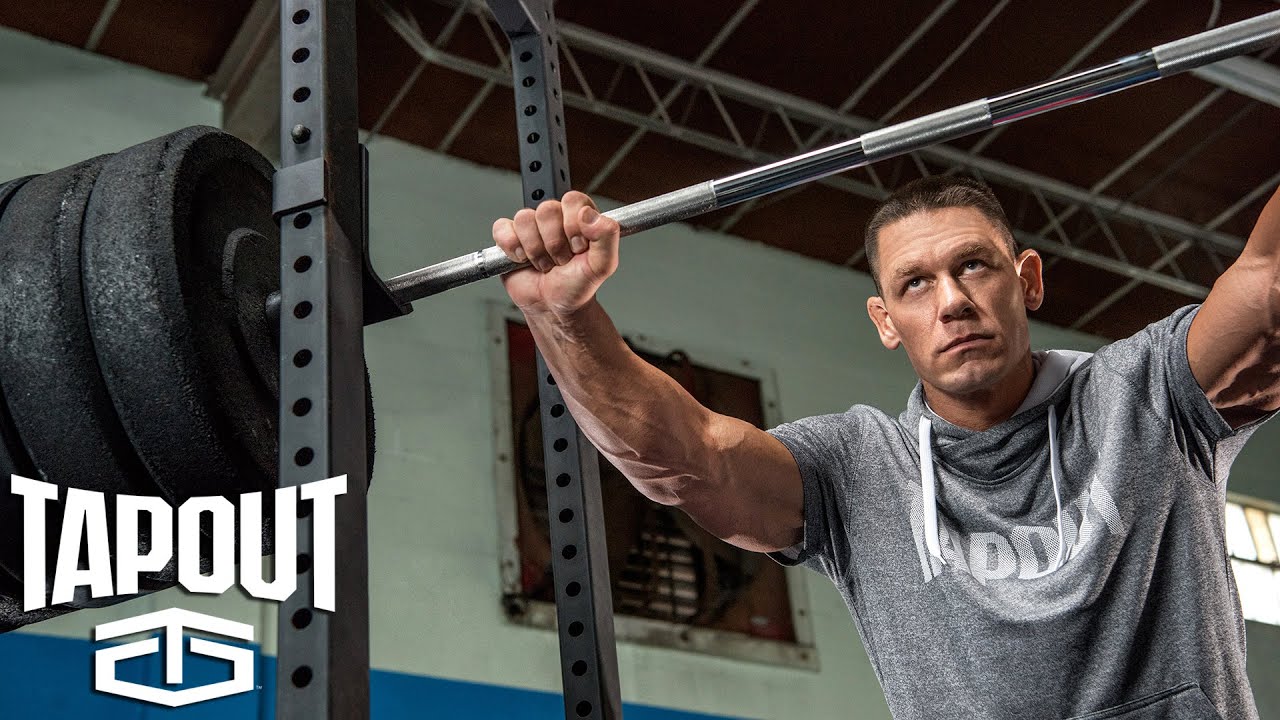 Загляните за кулисы тренировки Джона Сины с помощью Tapout