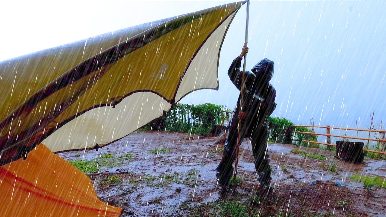 CAMPING UNDER A TINY TENT IN THE RAIN AND THUNDERSTORM • STRONG WIND • ASMR