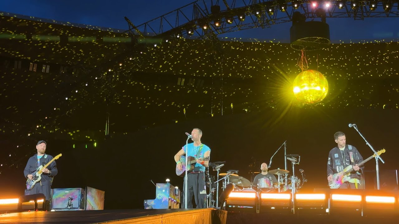 Coldplay - Yellow (Live) - Helsinki 28.7.2024 Finland