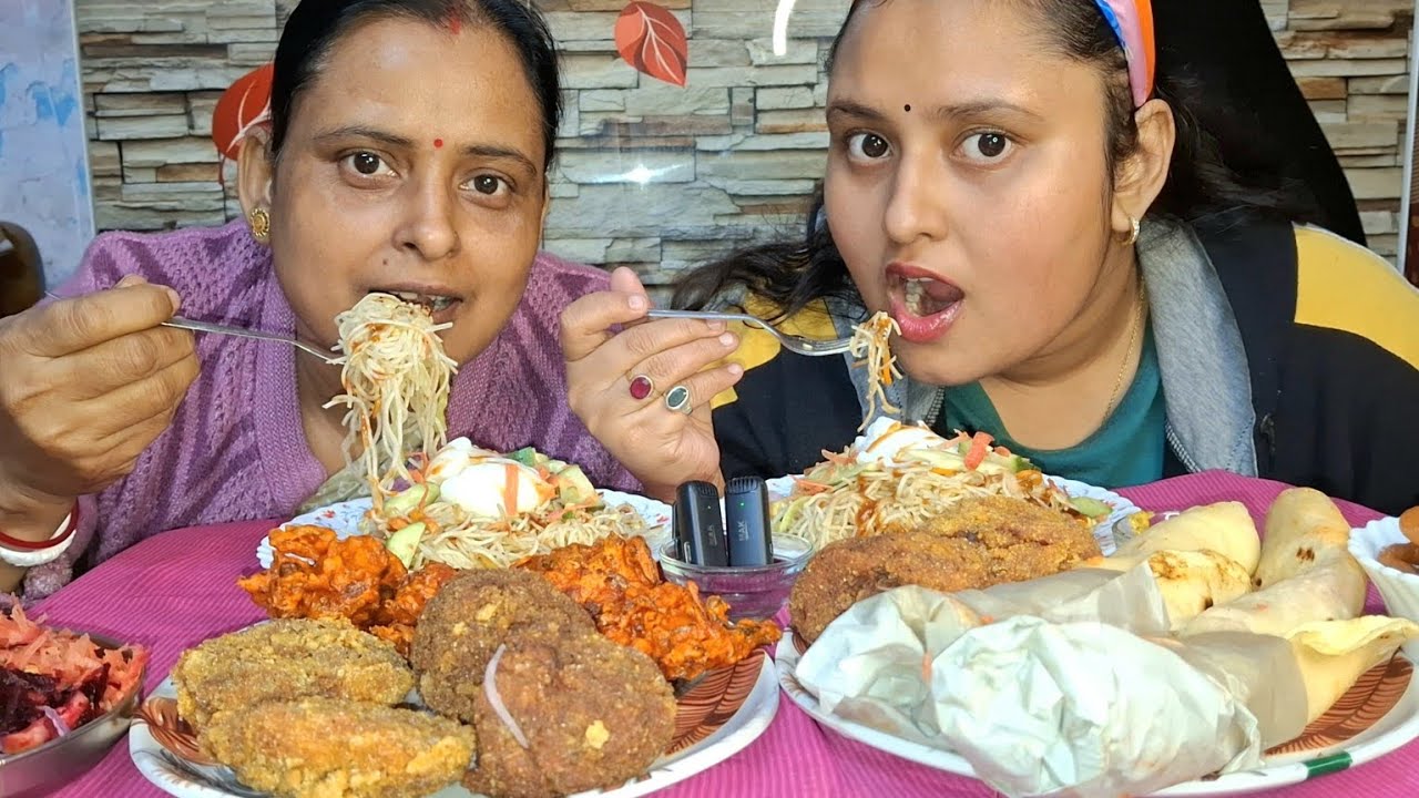 Earing Spicy🔥Noodles🍜Challenge🥵| Veg Noodles, Egg Rolla, Chicken pakora and Egg Devil Challenge🤤....