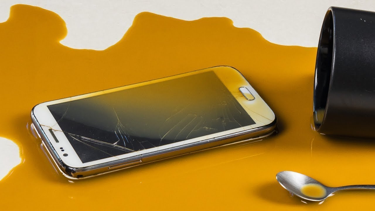 ¿Qué Hacer Si Tu Teléfono Cae Al Agua?