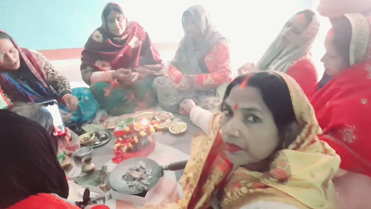 चटपटा मैया का बहुत प्यारा गीत गोरी कलाई चूड़ी लाल हो हमारी चटपटा मैया के