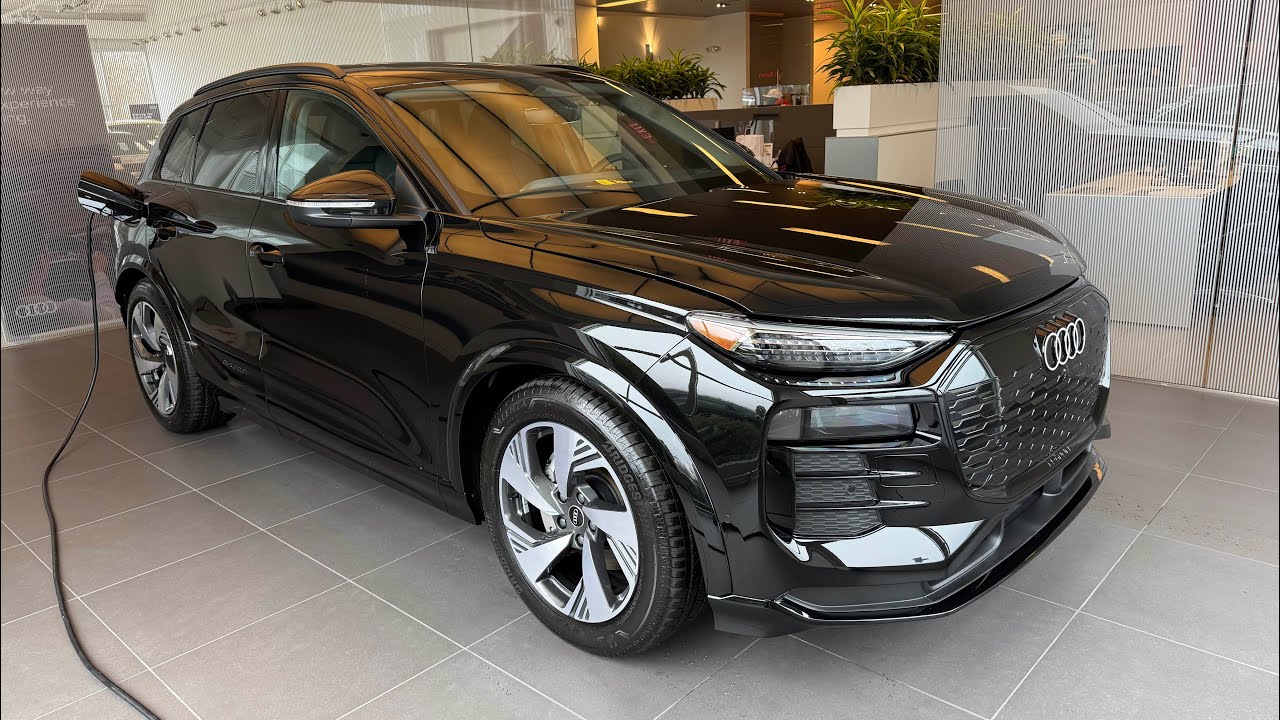 2025 Audi Q6 e-tron Mythos Black Prestige