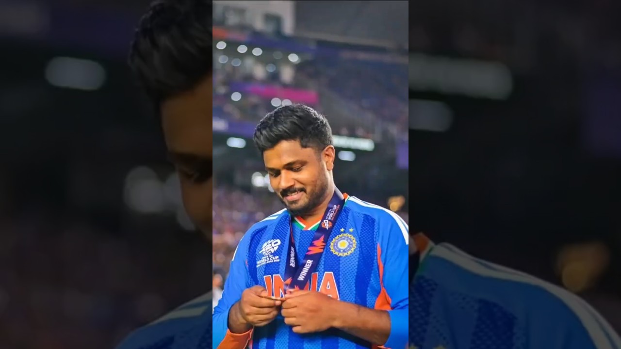 Sanju Samson surprised by Fans in Flight ✈️ Ahmedabad to Kerala Home Coming after World Cup Win! ❤️🏆