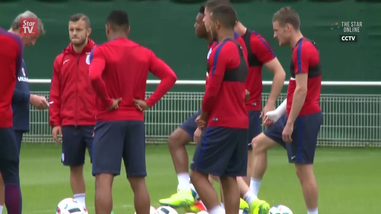 England football team distracted by fan violence in Euro 2016