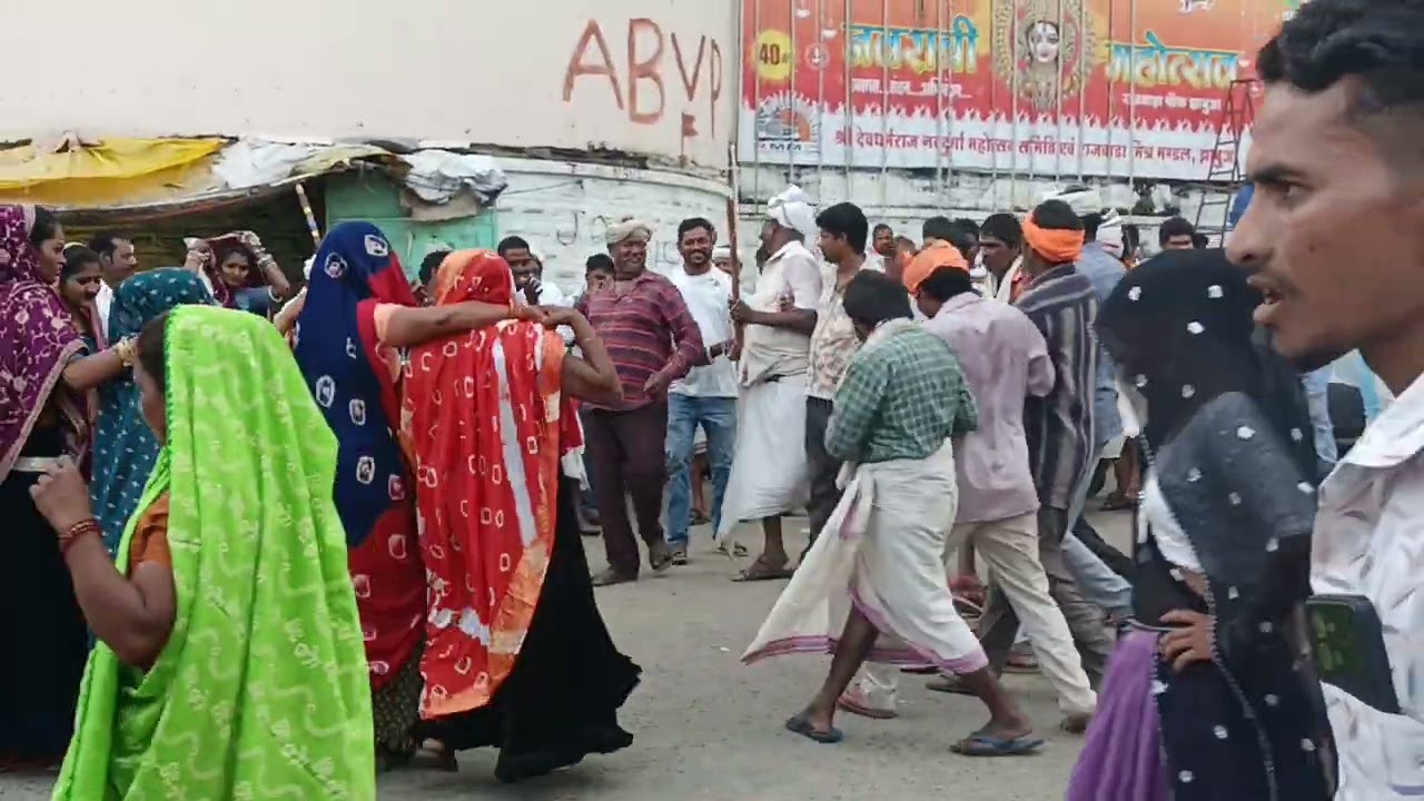 आदिवासी गरबा नृत्य प्रतियोगीता राजवाडा झाबुआ