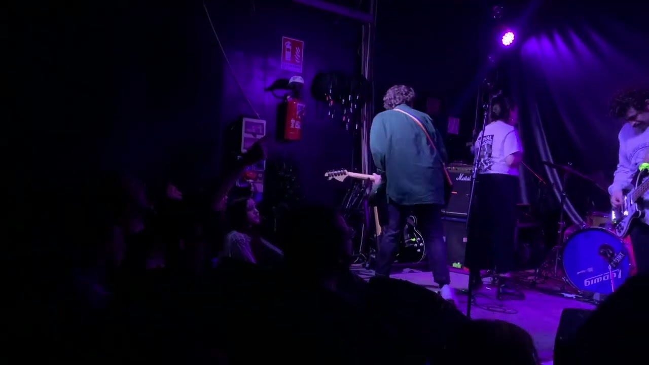 GOMMA - Elefanti (live @Covo Club)