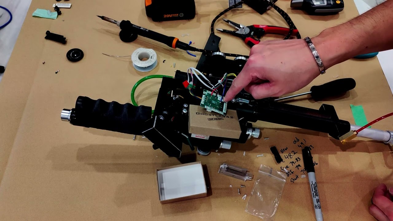 GhostLab42 Hasbro Neutrona Wand Keep Alive DIY Modification! Yikes! Lots of Soldering! Easy Peasy!