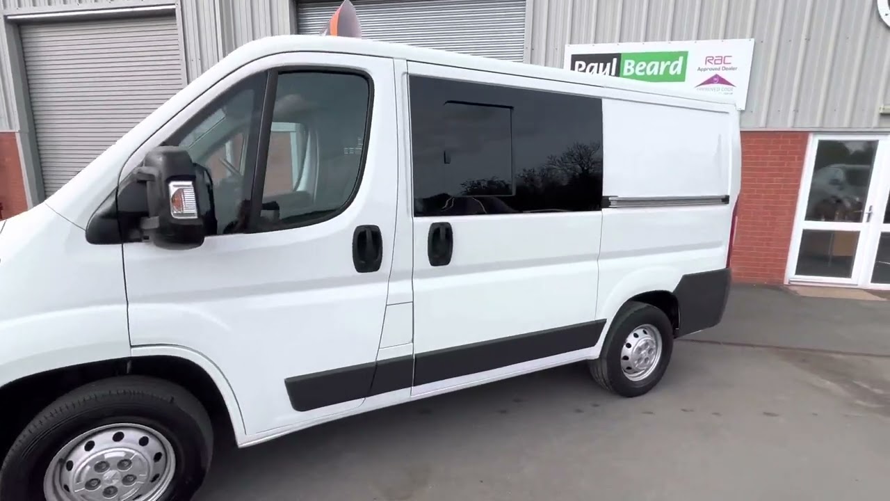 Peugeot Boxer 2.2 HDi 330 L1 H1 Professional SWB 4dr - OV64 XDP
