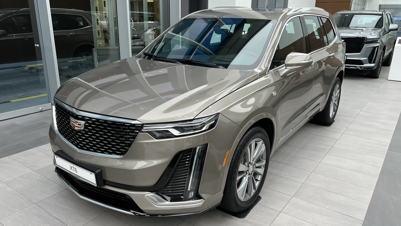 كاديلاك XT6 2023 الدرجة الاولى جلد عنابي سقف بنوراما صيانة مجانية 100 الف كيلو وارد الغانم