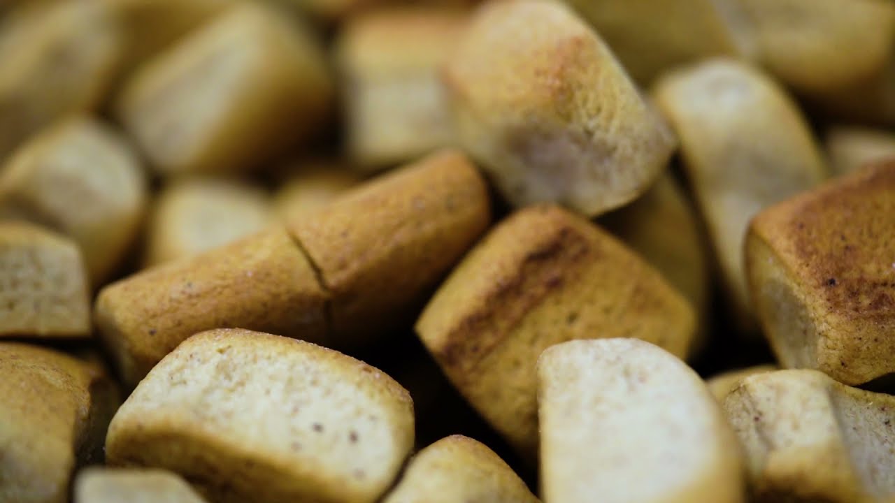 Hoe worden pepernoten gemaakt? Bakker van Maanen