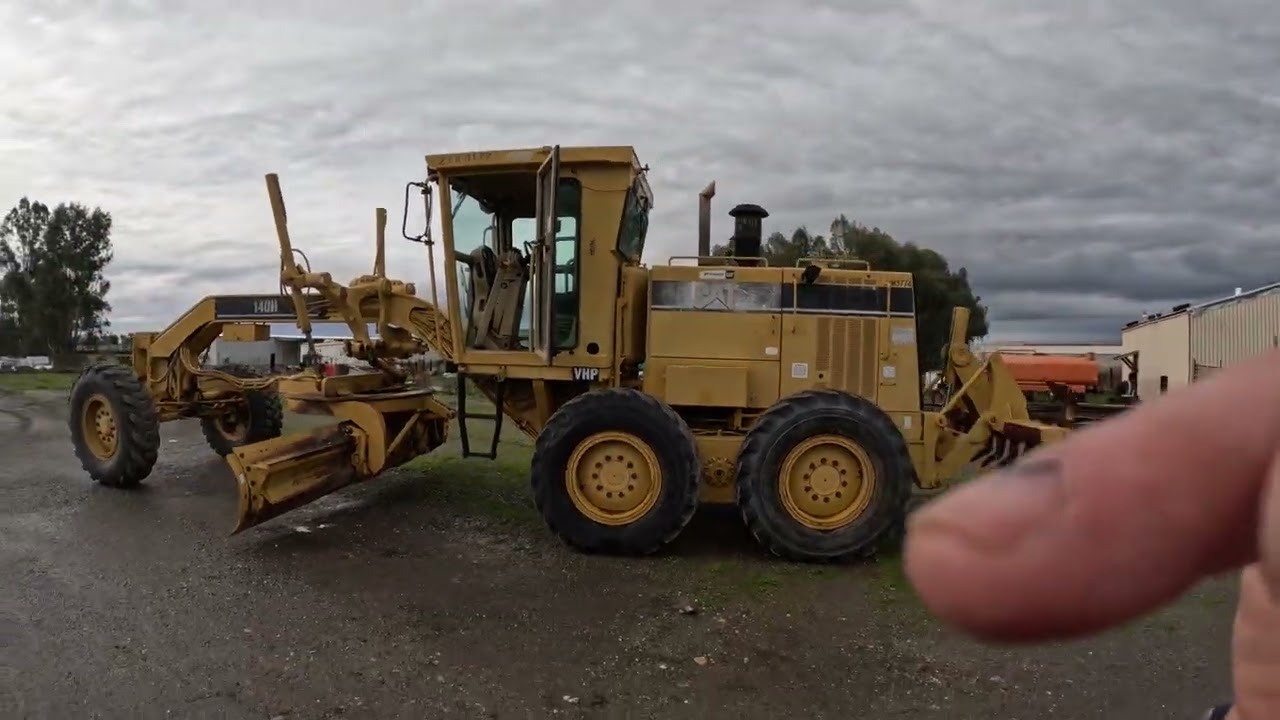 www.mach1machinery.com-1999 Caterpillar 140H Motorgrader 1 2 26