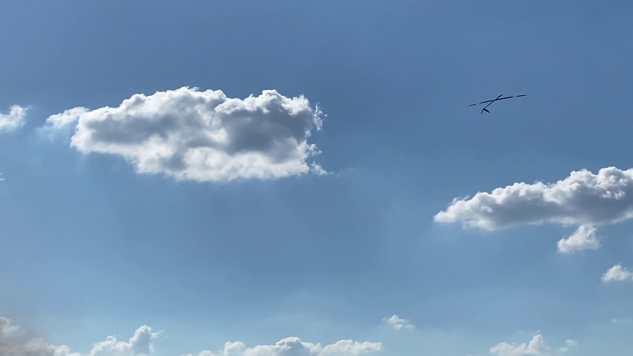 FS 5000 schneller Vorbeiflug