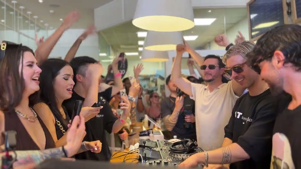 BREAKFAST BEATS - ACTIVATION REVOLUTION 93.5FM & MEDUZA AT ROSETTA MIAMI