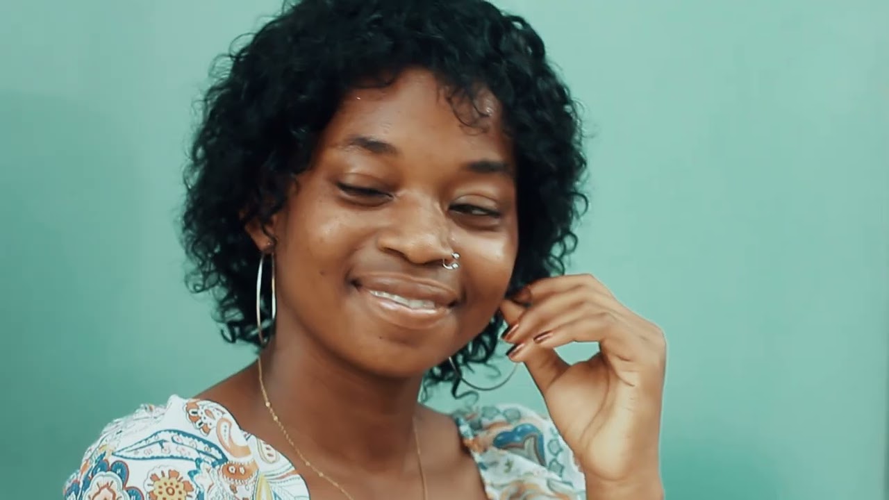 Loyro de junny Akinuihya Oficial Video By B Pro Filmes