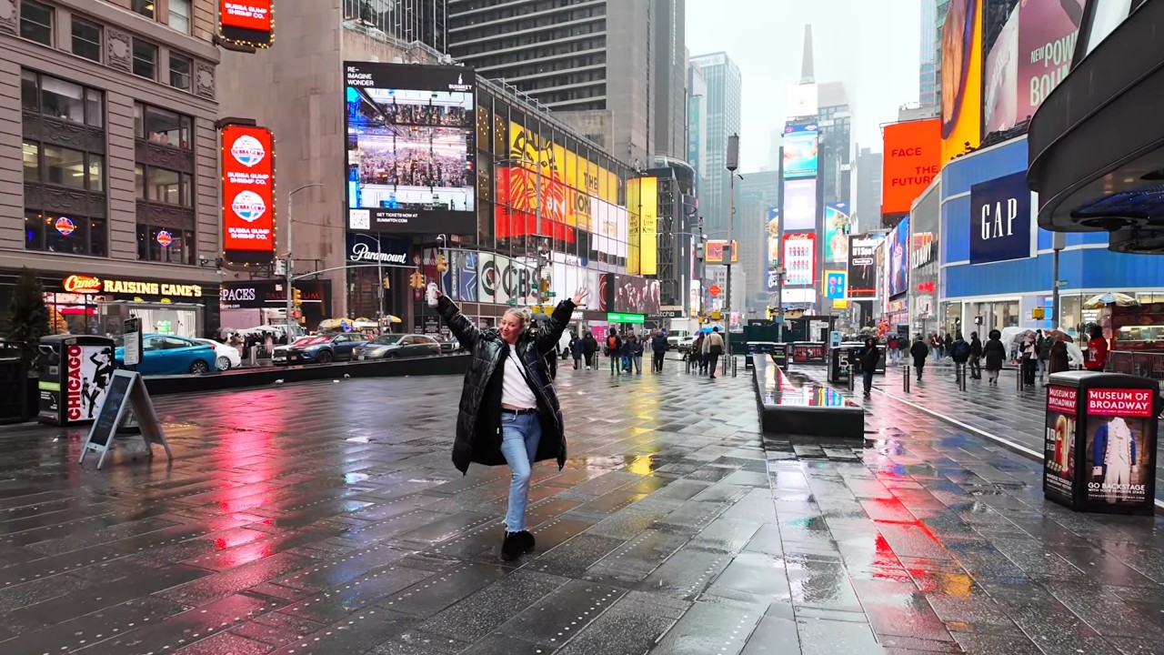 A Walk Through Times Square | Noise, Banter & Real Moments 🇺🇸