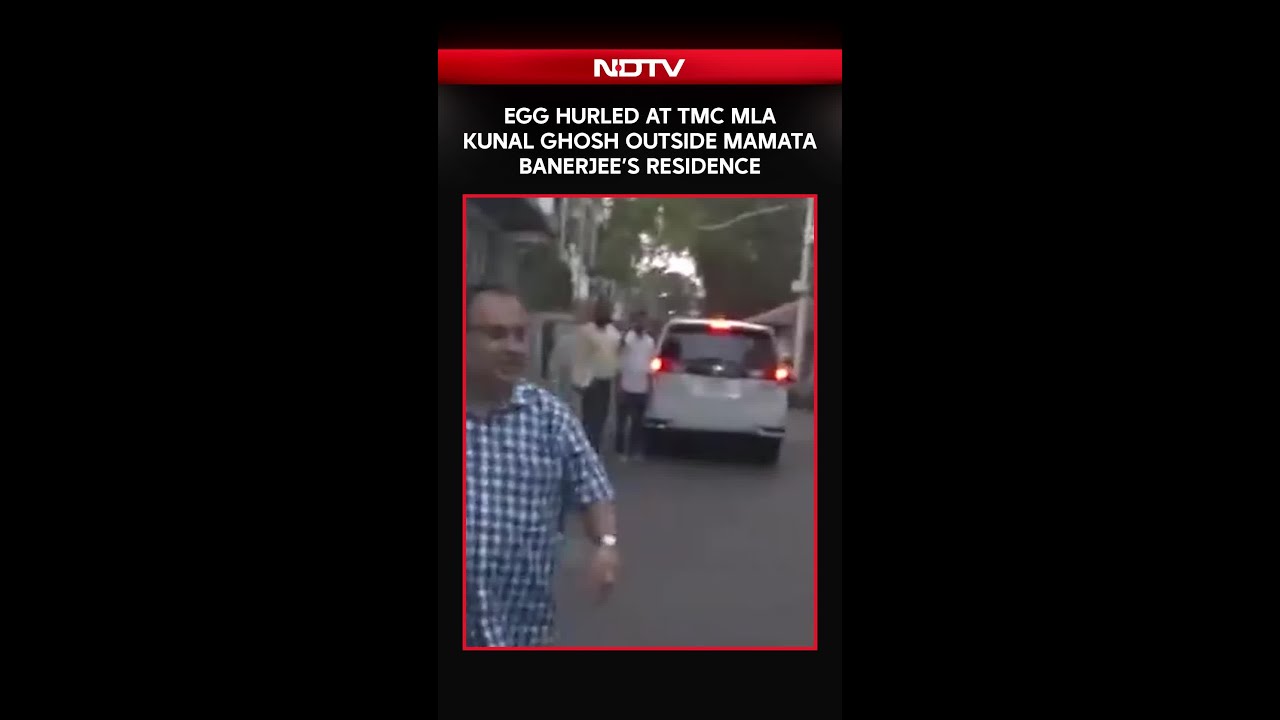 Egg Thrown at TMC MLA Kunal Ghosh Outside Mamata Banerjee&rsquo;s Residence in Kolkata