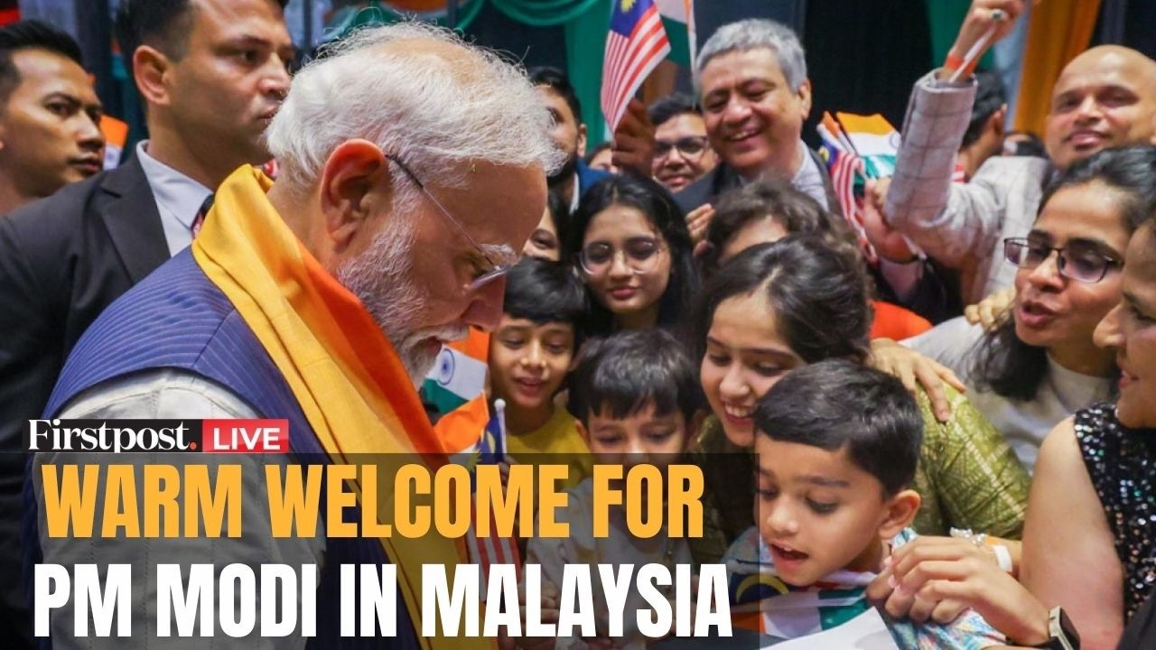 LIVE: PM Modi Receives Heartfelt Welcome From Indian Community in Kuala Lumpur | N18G