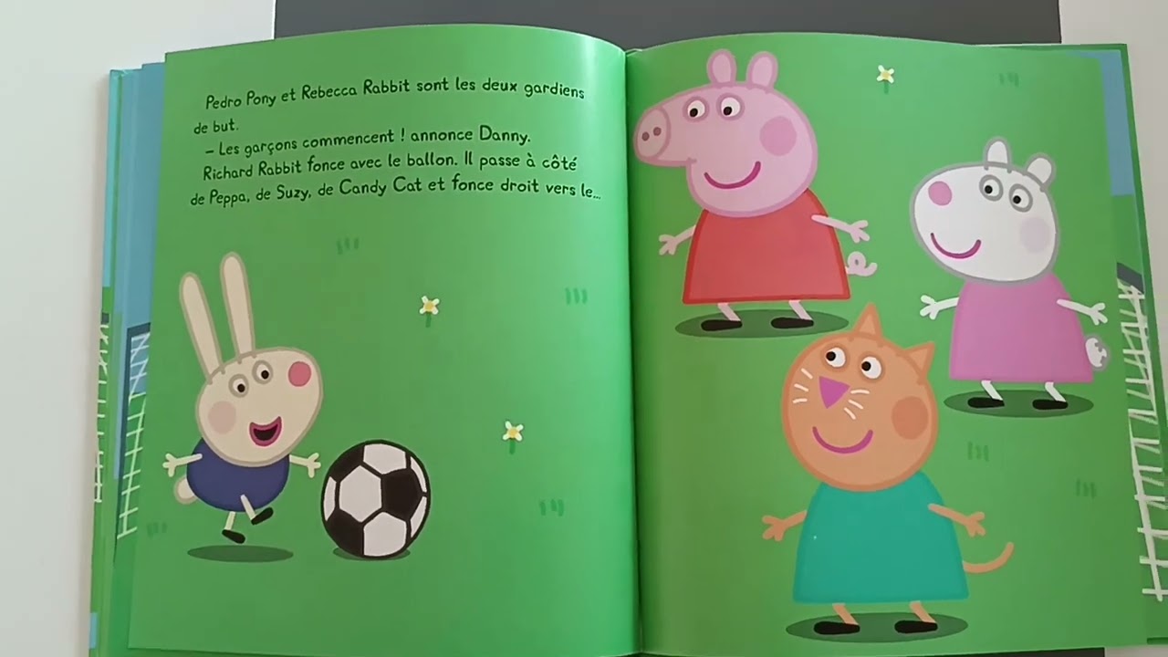 Peppa joue au football