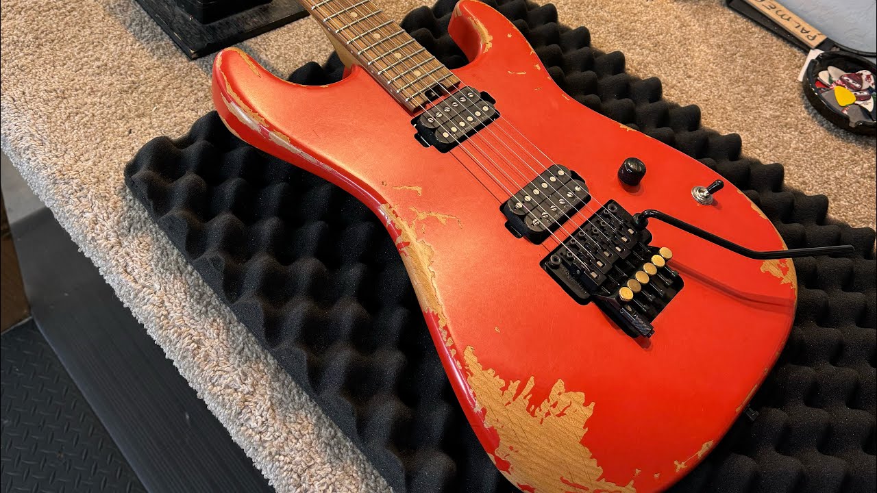 Прогулка по новому реликвии Charvel San Dimas 2024 года!
