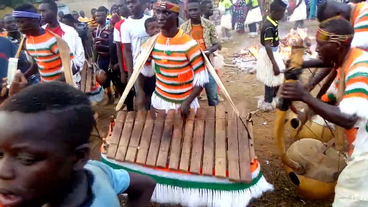 Le Super Balanfonniste (djeboloye) de Kolotioloman de Tiasso