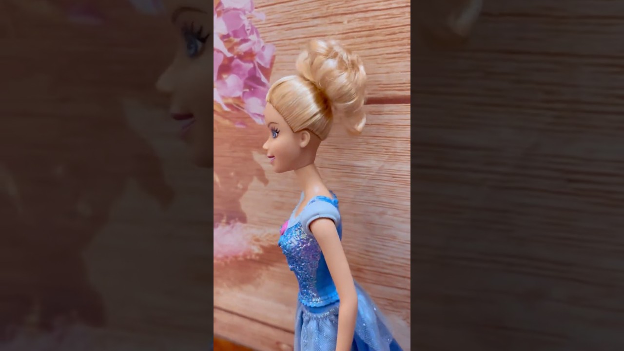 🍀 Disney Sparkling Princess Cinderella Fashion Doll by Mattel 