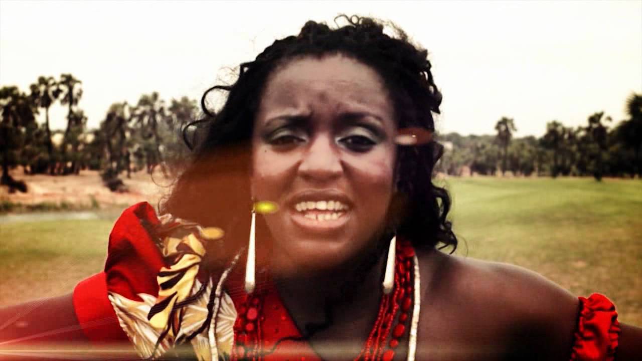 As Gingas do Maculusso ( Official Video HD) 2011