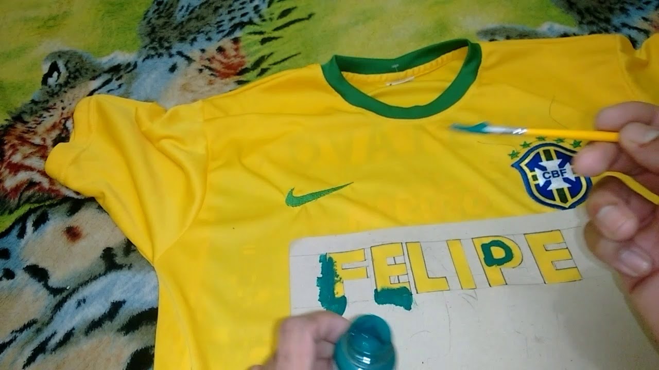 Estampe  seu próprio nome na camisa da seleção brasileira