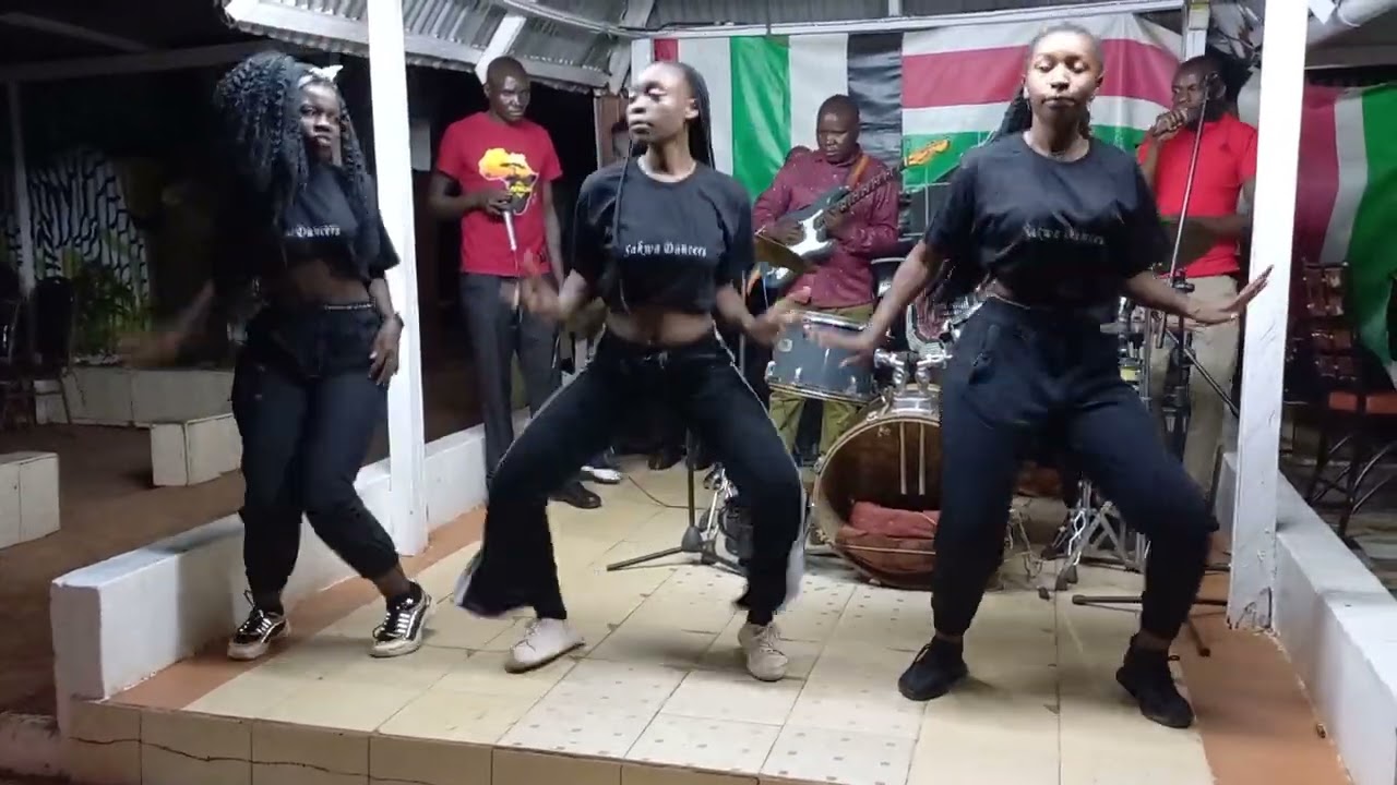 Amezing Dance by Job Sungusia