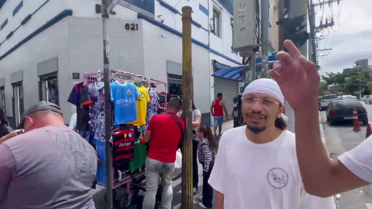 Fiz R$300 virarem uma MONTANHA de roupas no Brás! 😱