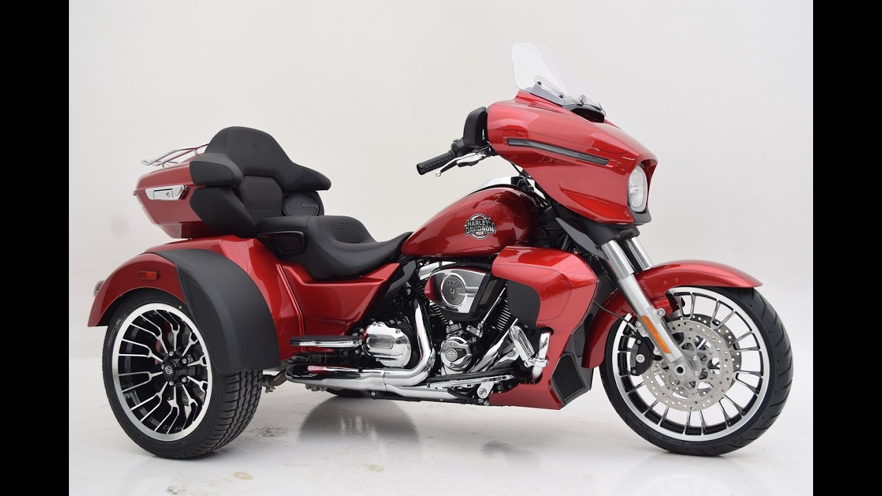 2026 Harley-Davidson&reg; FLHLT - Street Glide&reg; 3 Limited- BRILLIANT RED