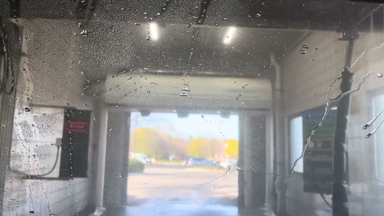 Very nice PDQ Laserwash 4000 @ Kelly Williamson Mobil in Rockford, IL