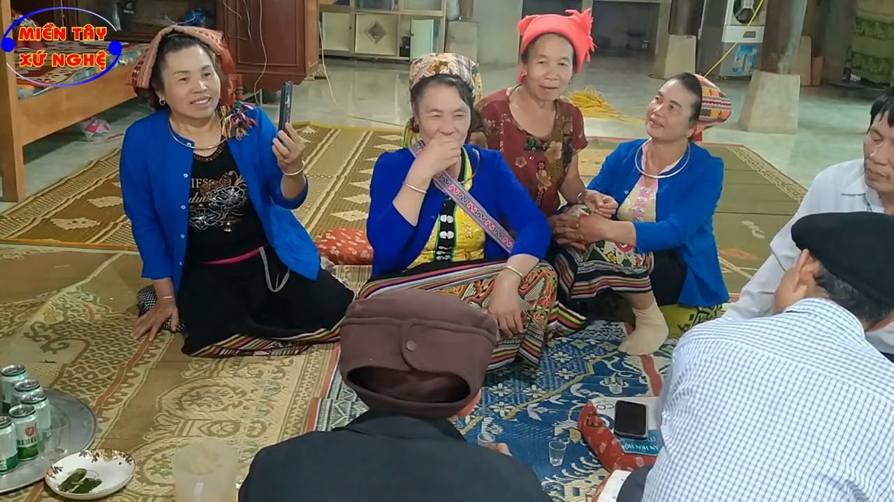 hát nhuôn tiếng thái tập[635] ai dù Mướng Nửa tốc tỉn má ban nóng ai hặc pánh hênh