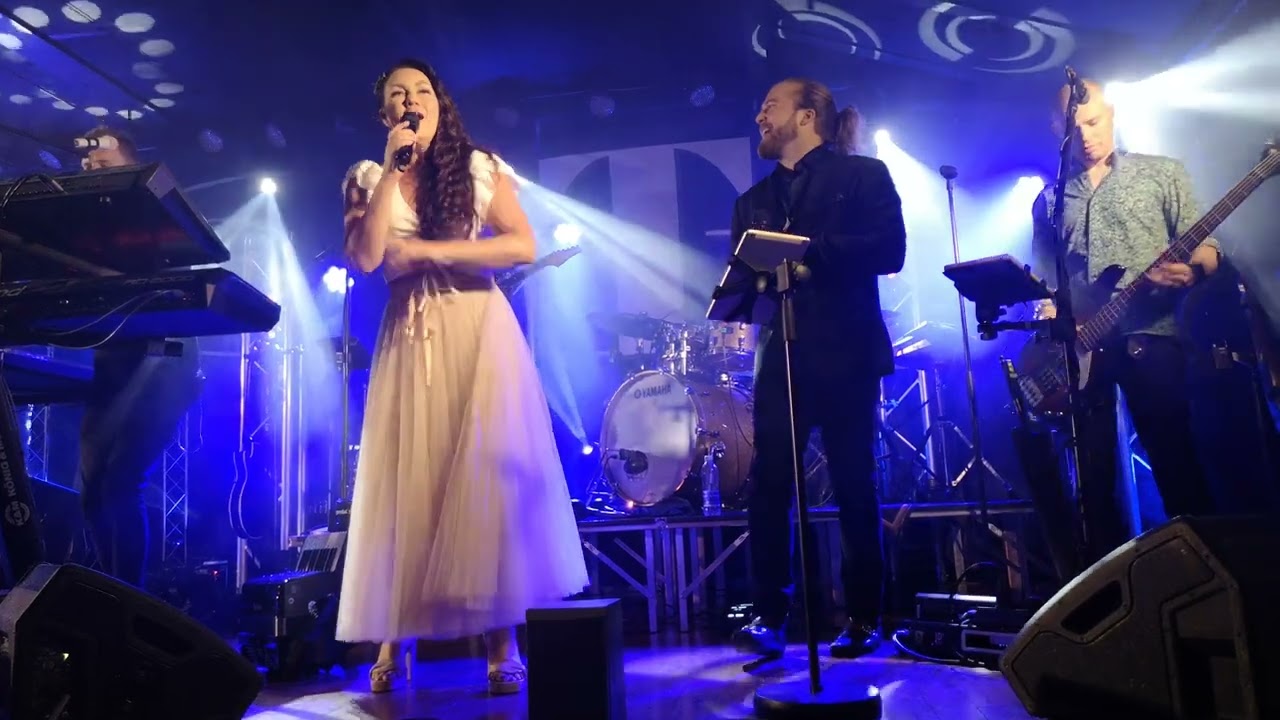 Saija Tuupanen & Teemu Roivainen (eXmiehet & Energia) Hittipotpuri