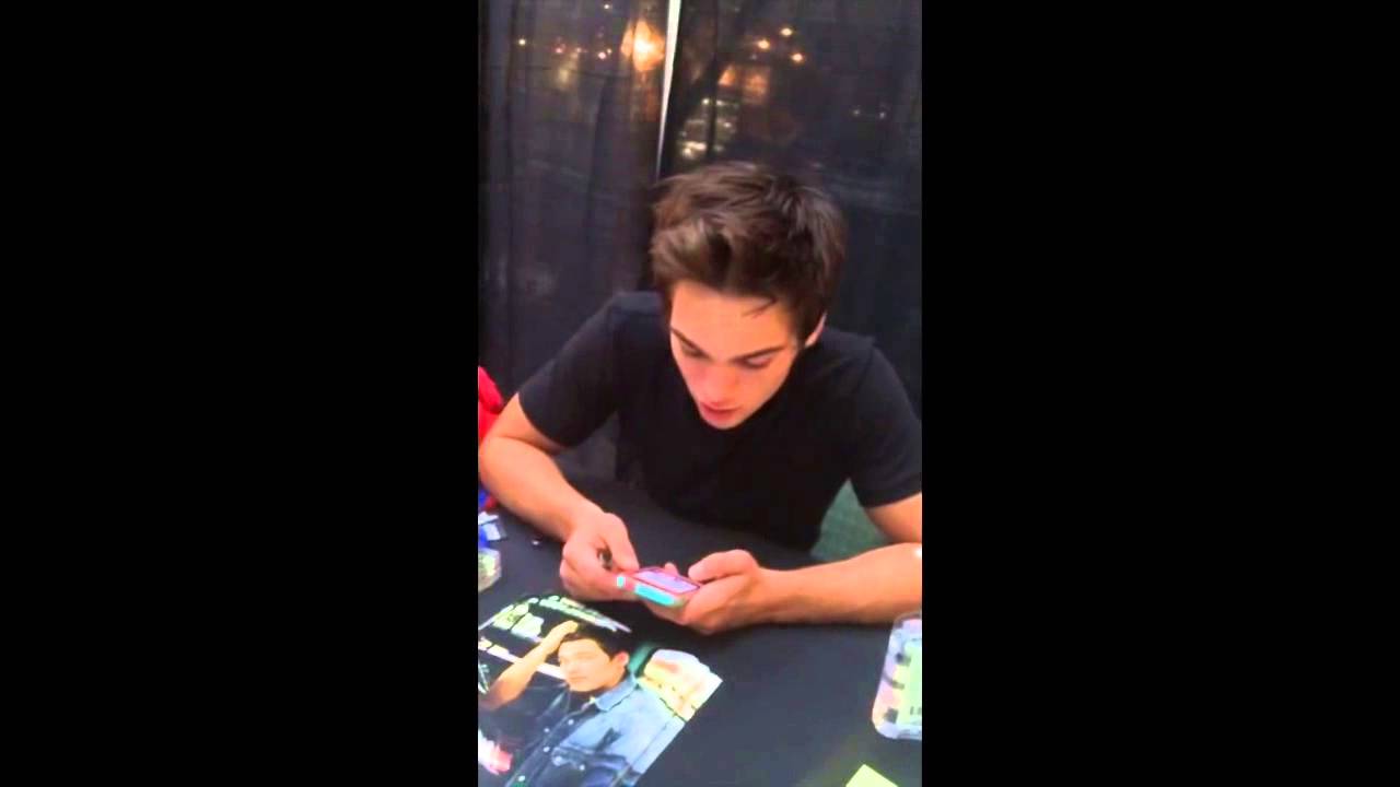 Dylan Sprayberry reading Fanfiction - Can't Go Back by Teenwolfinski
