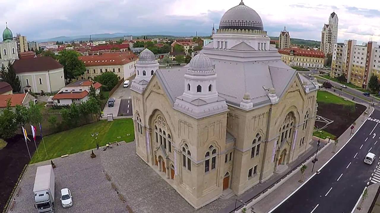 Synagóga Lučenec - z ruiny klenot