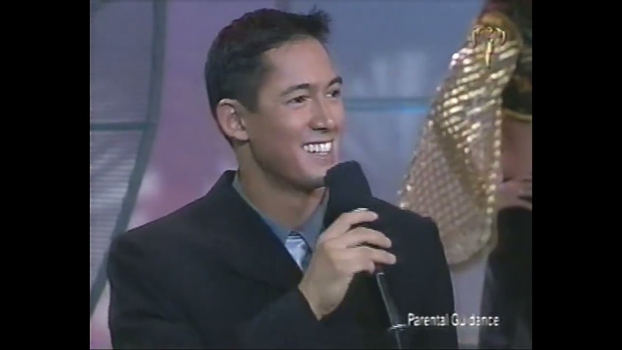 MISS EARTH 2002
